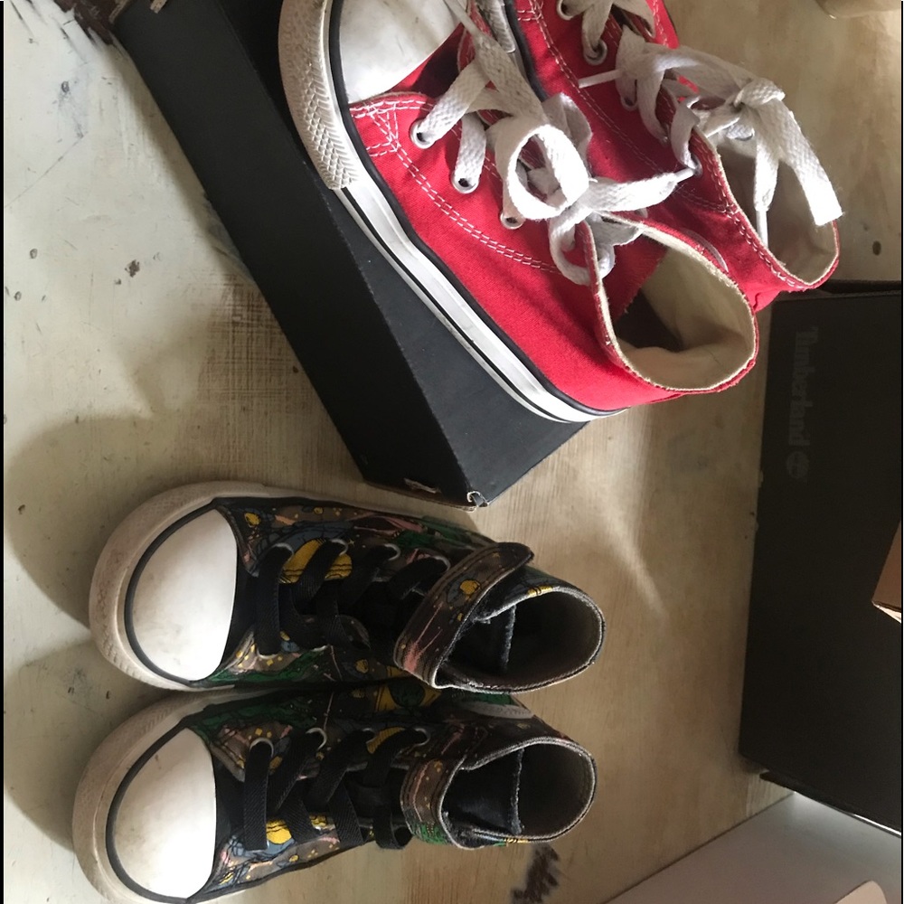 Converse , Size 9, two pairs for a bundle deal
